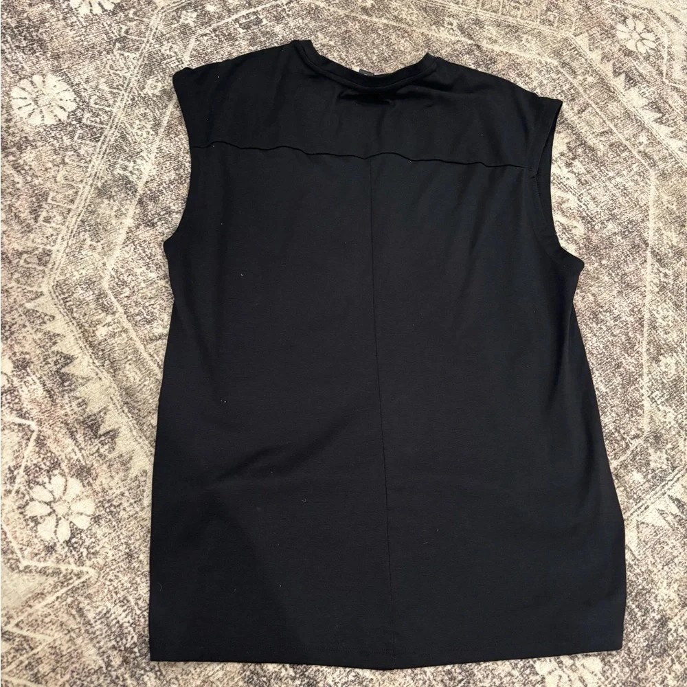 The North Face Women's Black Muscle Tee - Picture 2 of 4